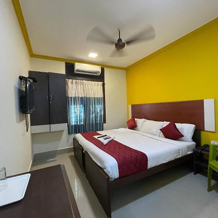 Skyry Hotels Adyar Chennai Dış mekan fotoğraf