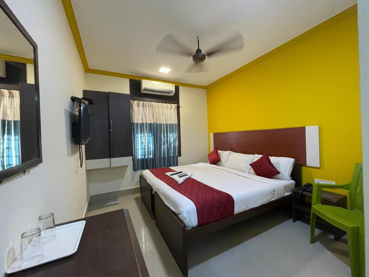 Skyry Hotels Adyar Chennai Dış mekan fotoğraf