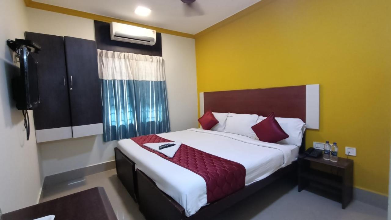 Skyry Hotels Adyar Chennai Dış mekan fotoğraf